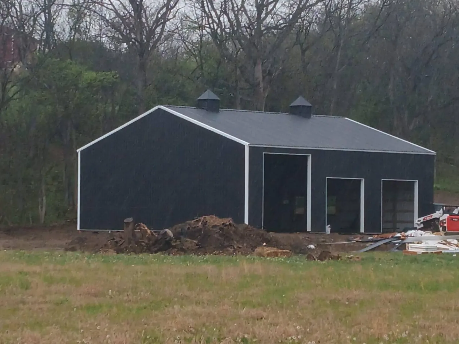 Seasonal Maintenance Checklist for Pole Barns