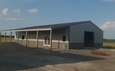 DT Construction barn builder